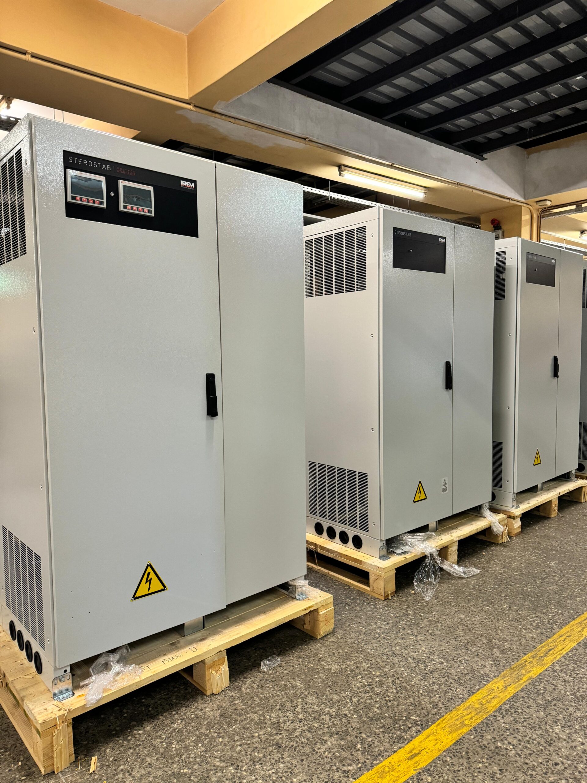 voltage stabilizer 14 voltage stabilizer 14
